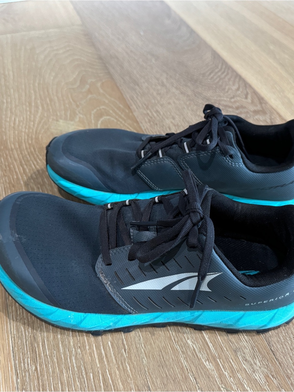 Altra Superior 5 Trail Running Shoes - Black & Turquoise - Picture 3 of 6